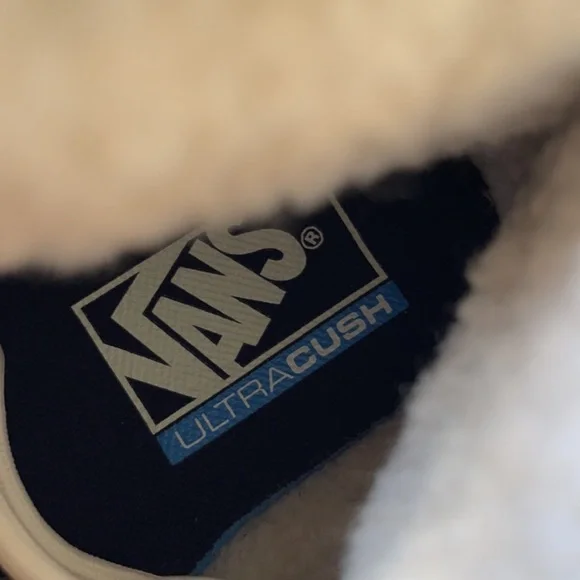 🌴🔆VANS- ALL WEATHER HIKING BOOTS🔆🌴 - Picture 8 of 13